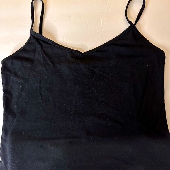 Forever21 black tank top - Picture 1 of 4